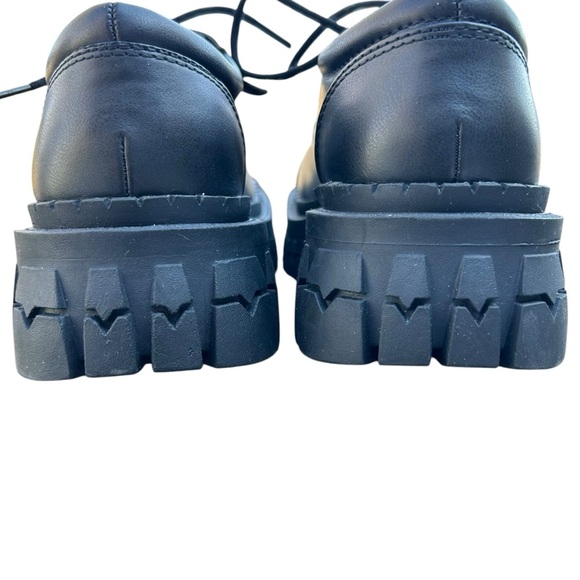 Dolls Kill Delia's Teen Craft Oxford Shoes 6 Goth Academia Lace Up Logo - Picture 6 of 13